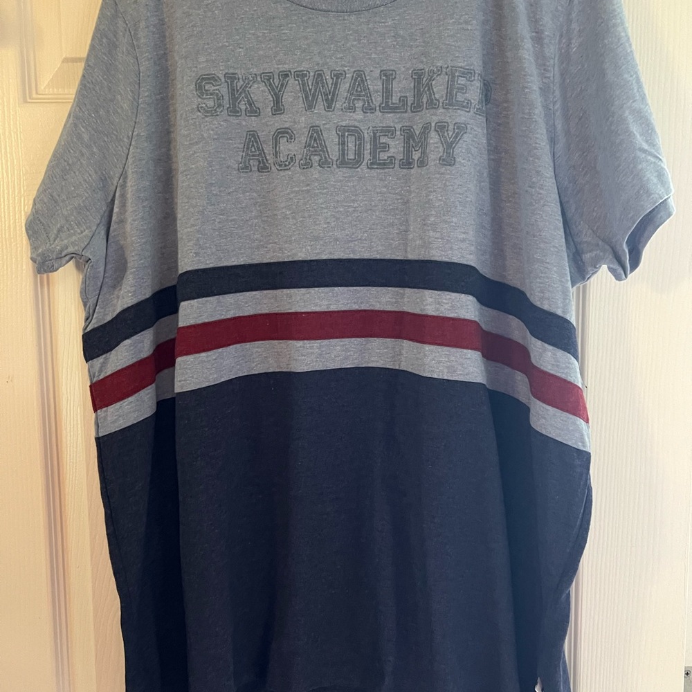 NWT Skywalker Academy tee shirt straight from WDW